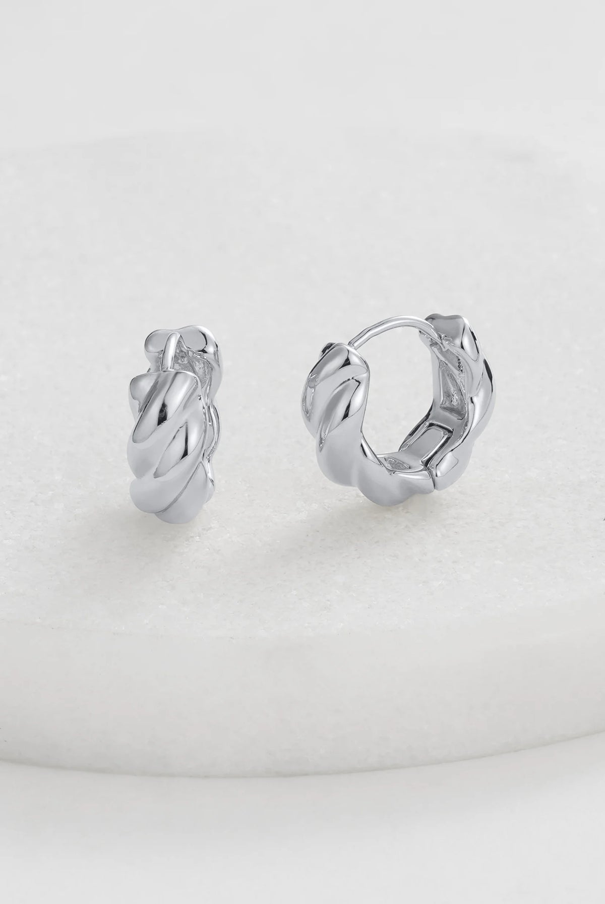 ZAFINO Maya Mini Huggies - Silver 7118