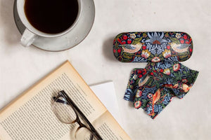 V&A branded Museums & Galleries - Strawberry Thief - Eyeglass Case