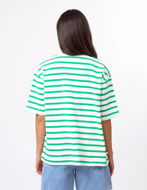 Stella+Gemma Relaxed boxy fit crew neck with drop shoulder sleeves
100% COTTON PORTER-TEE-STRIPE-EMERALD