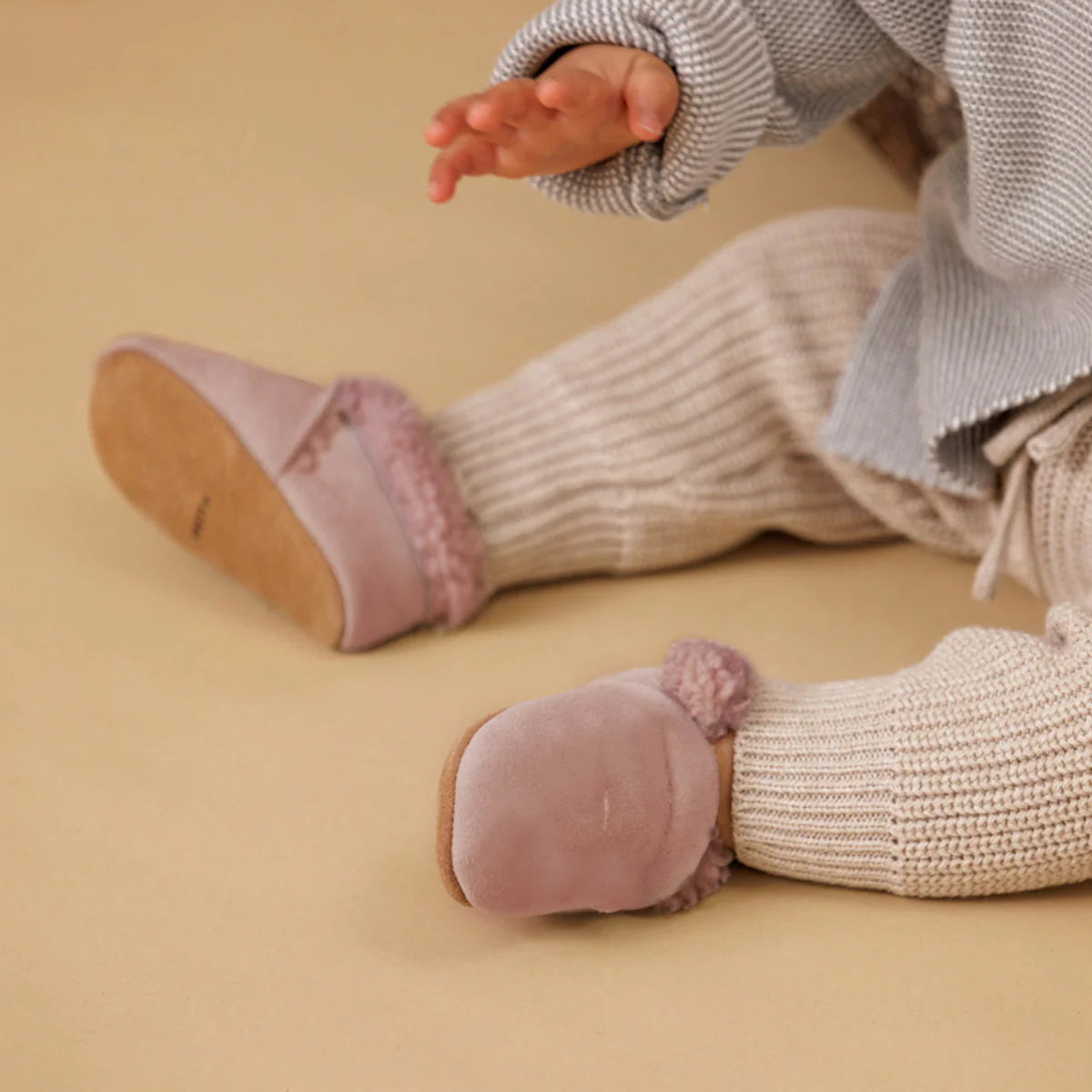 Pretty Brave Baby Cosy Mom Dusky Pink Sheepskin Shoes