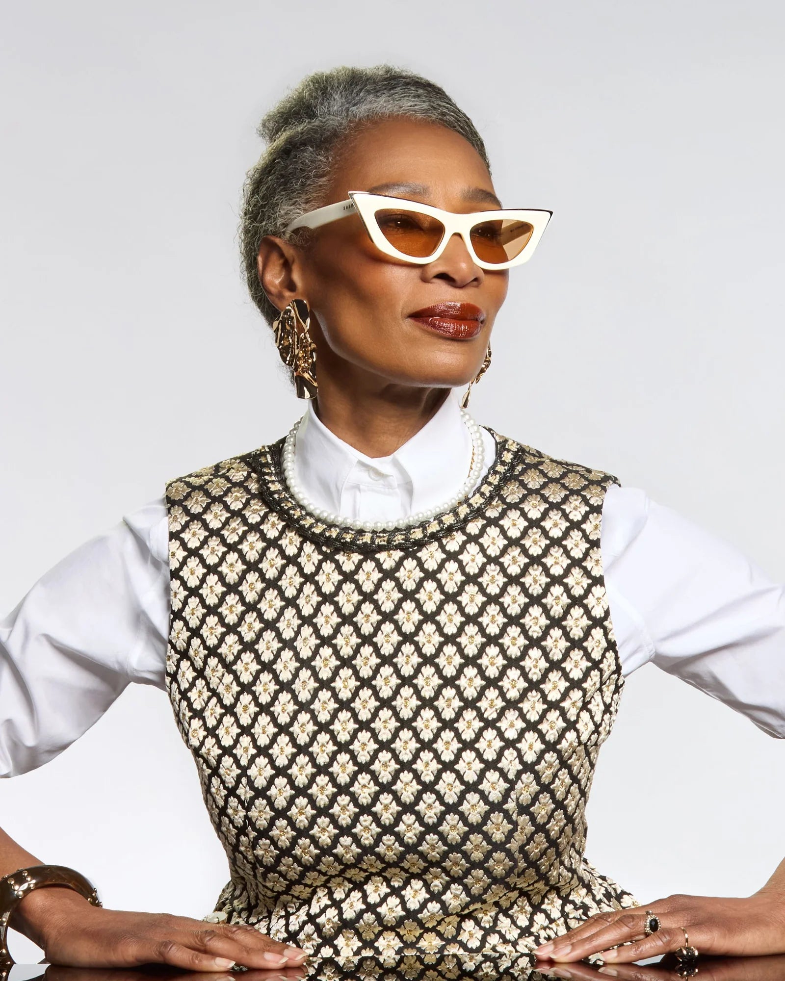 SABEN Peyton Sunglasses - Off-White Cat-eye sunglasses with white frame  