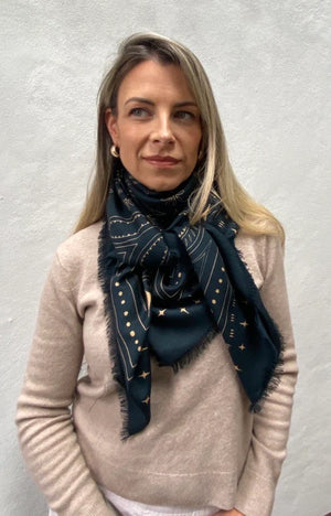 Dark Hampton x Ellie Compton THE QUINNavy blue scarf with gold patterns