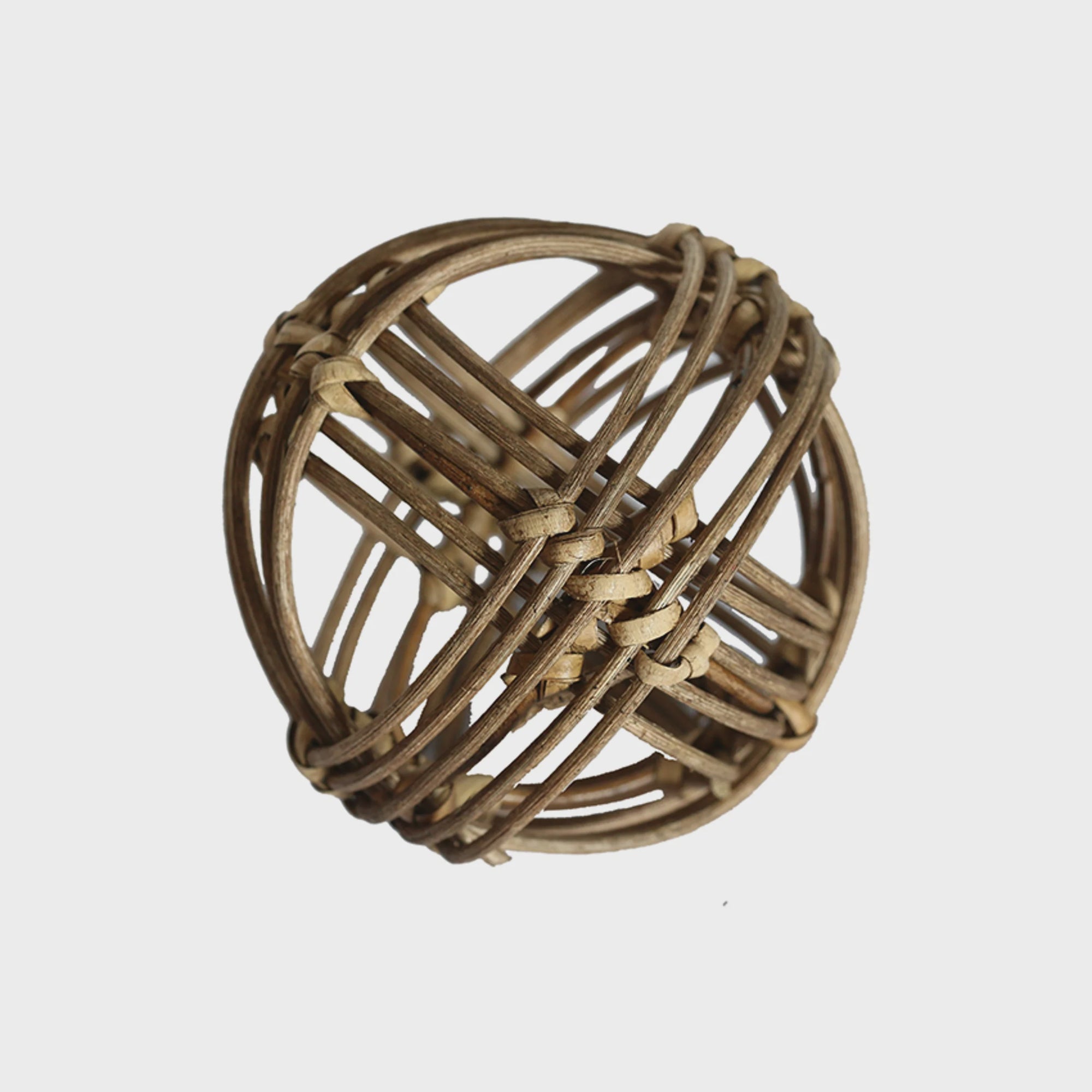 RATTAN BALL ORNAMENT CC Interior