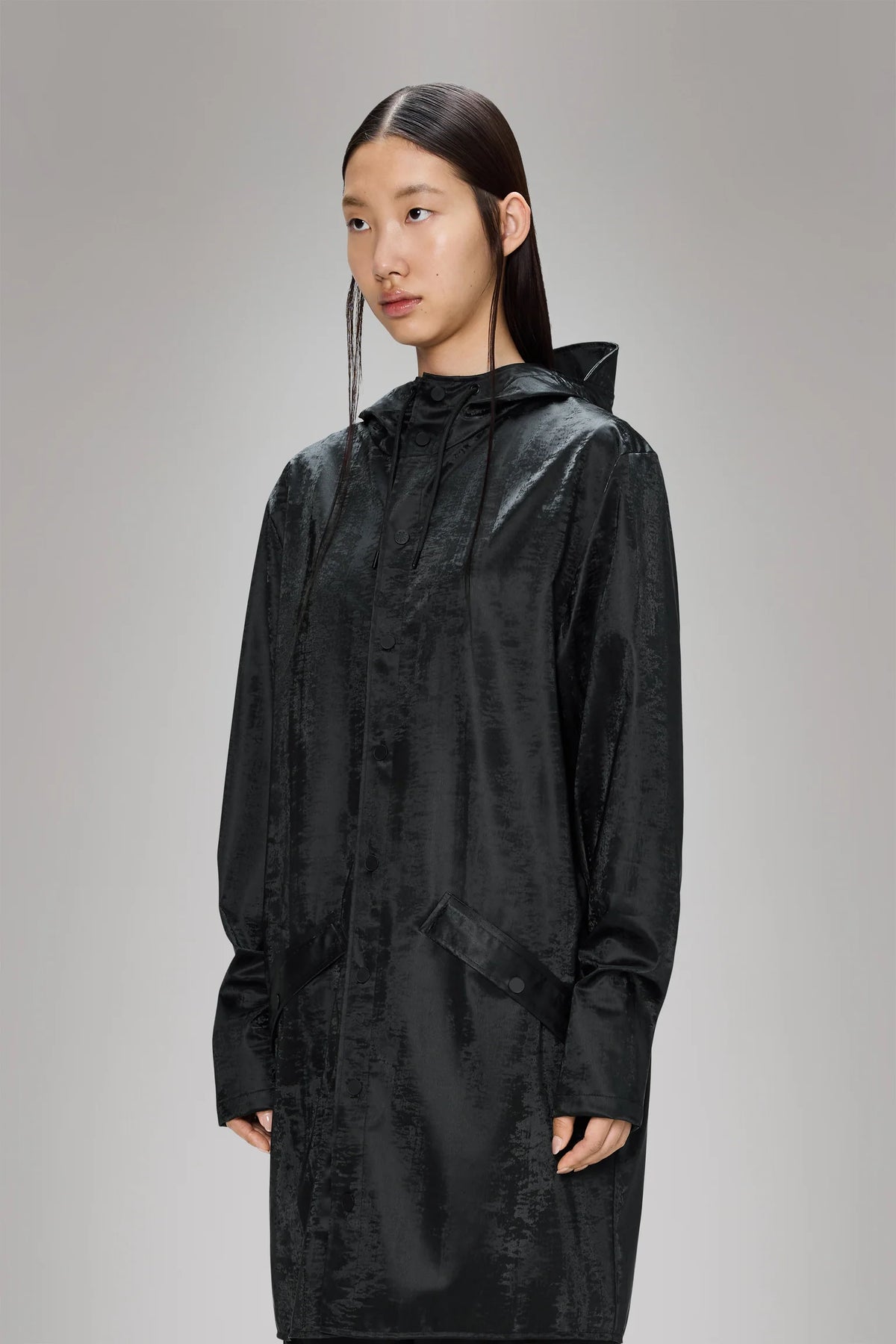 Black hooded raincoat Rains Long Jacket - Coal