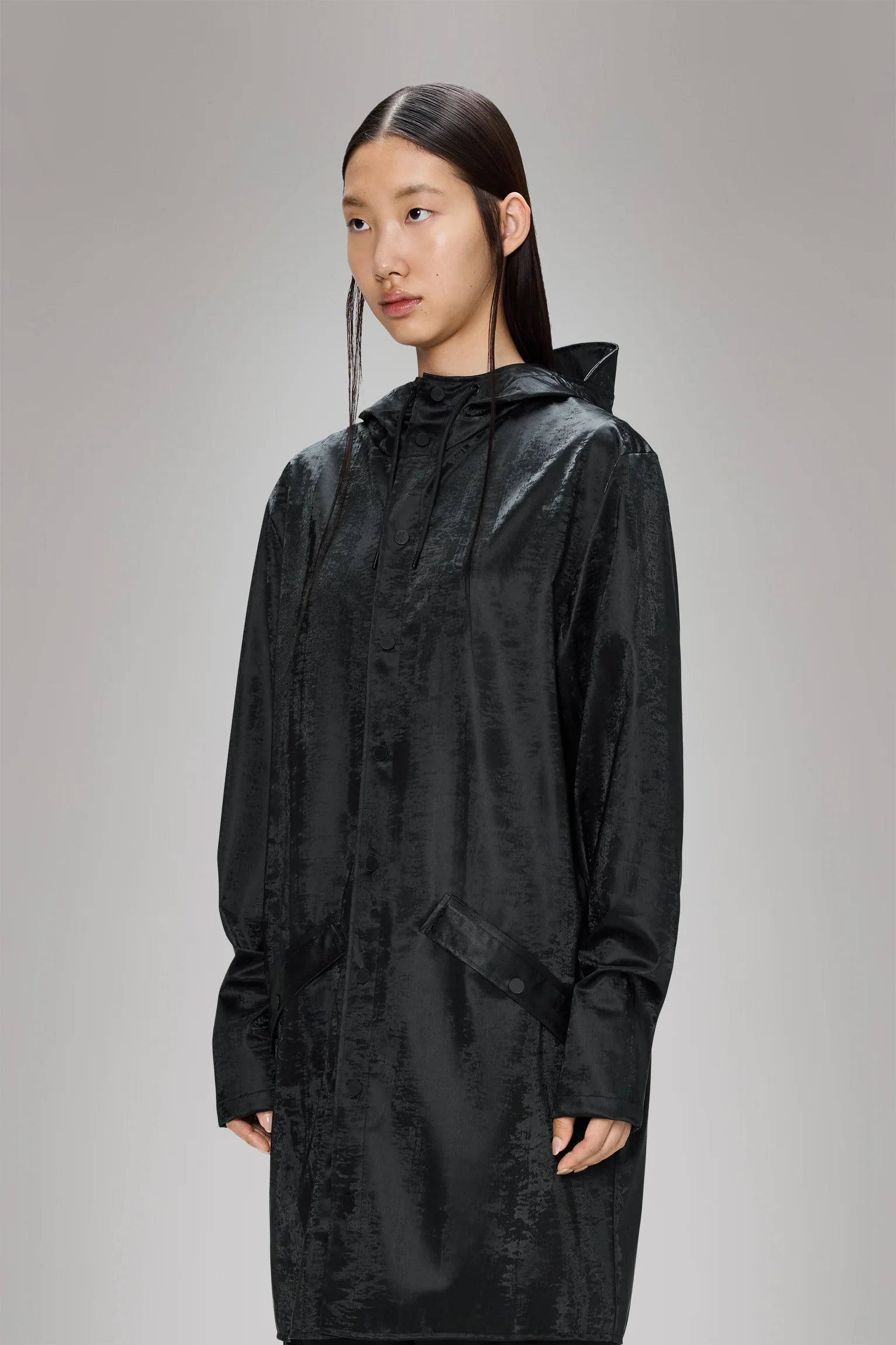Black hooded raincoat Rains Long Jacket - Coal