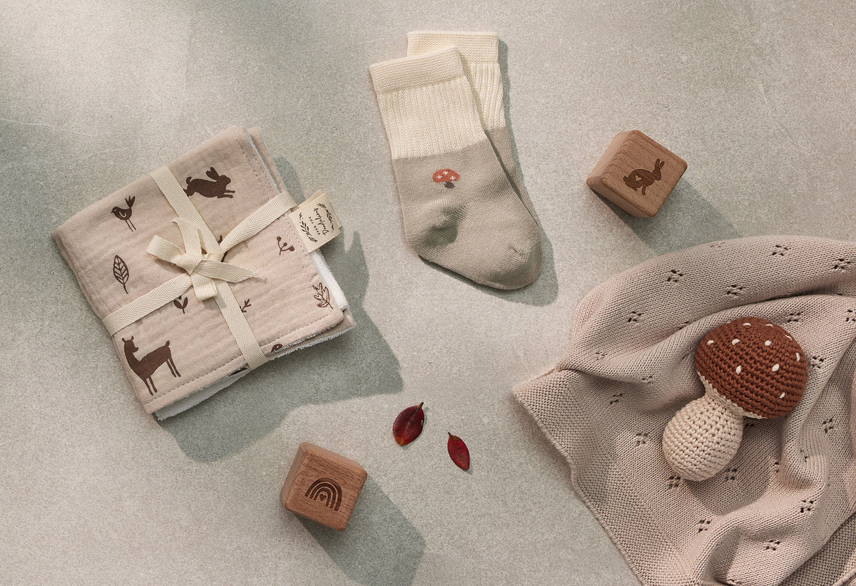 Over the Dandelions Socks set of 2 - Mushroom