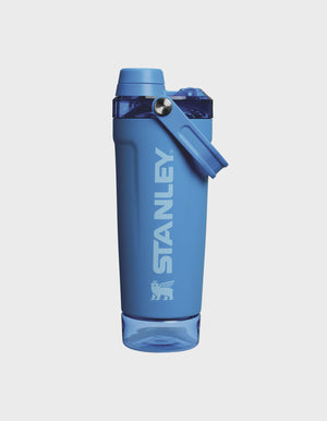 Blue Stanley water bottle The Activate Shaker 20oz - Azure