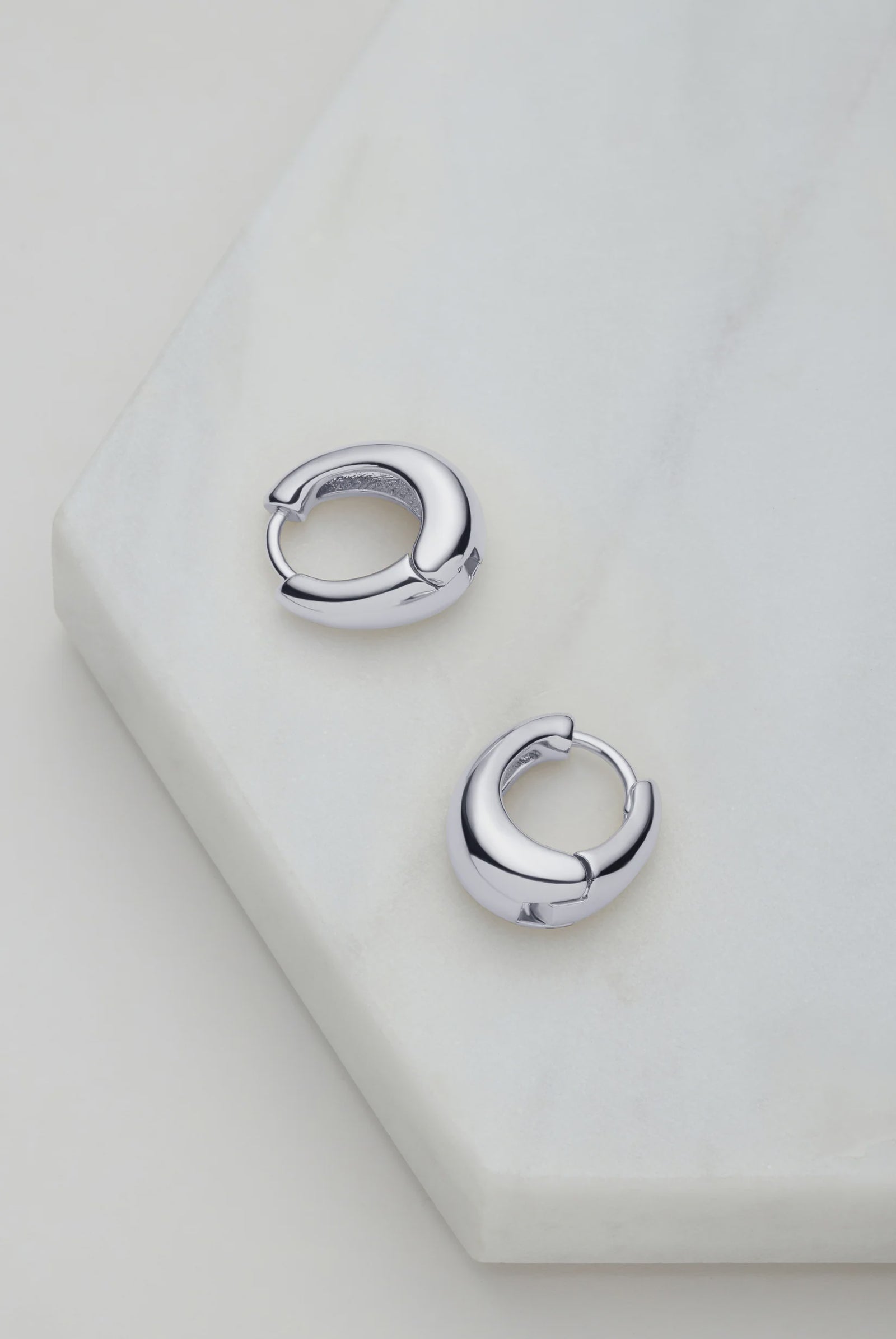 Zafino Steph Hoop Essential Earrings Medium - Silver