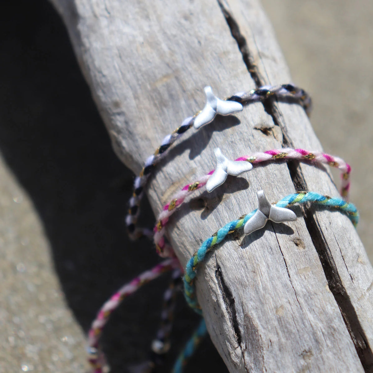 Little Taonga Strength Whale Fluke Rope Bracelet