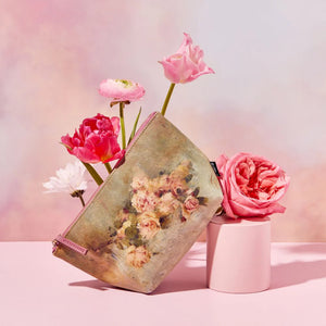 Te Papa Store Old Masters - Pouch - Roses