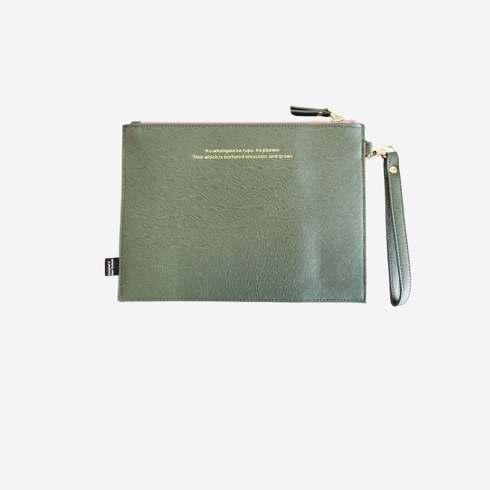 Te Papa Store Old Masters - Small Clutch - Roses