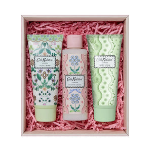 Cath Kidston beauty product set Woven Flowers Bunches of Body Care