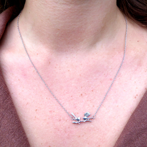 Wildside Gifts Sterling Silver Fantail Necklace XP96