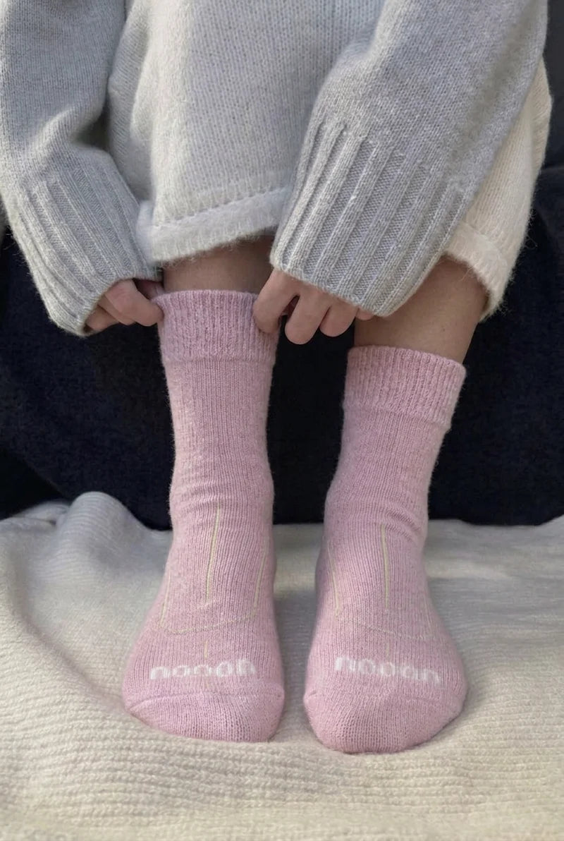 nooan Yan Possum Merino Wool Socks - Festival Bloom Pink