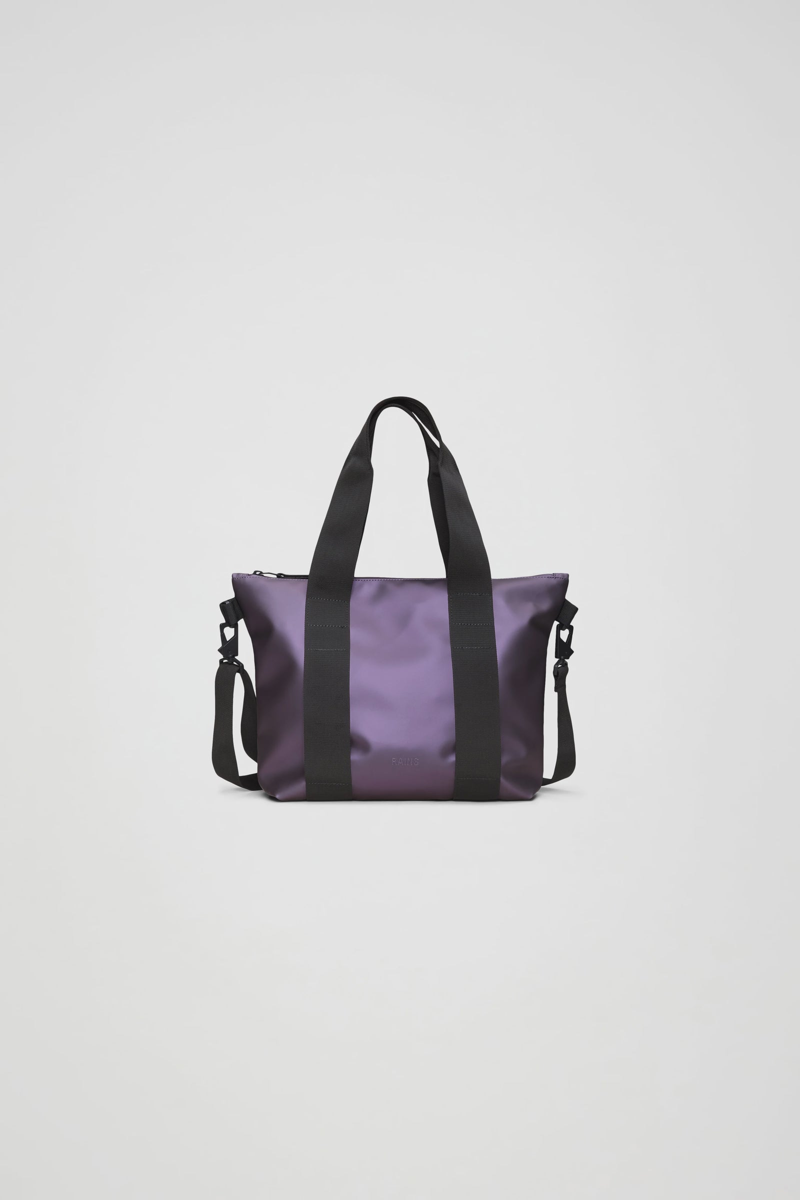 RAINS Tote Bag Micro Purple duffel bag with black straps