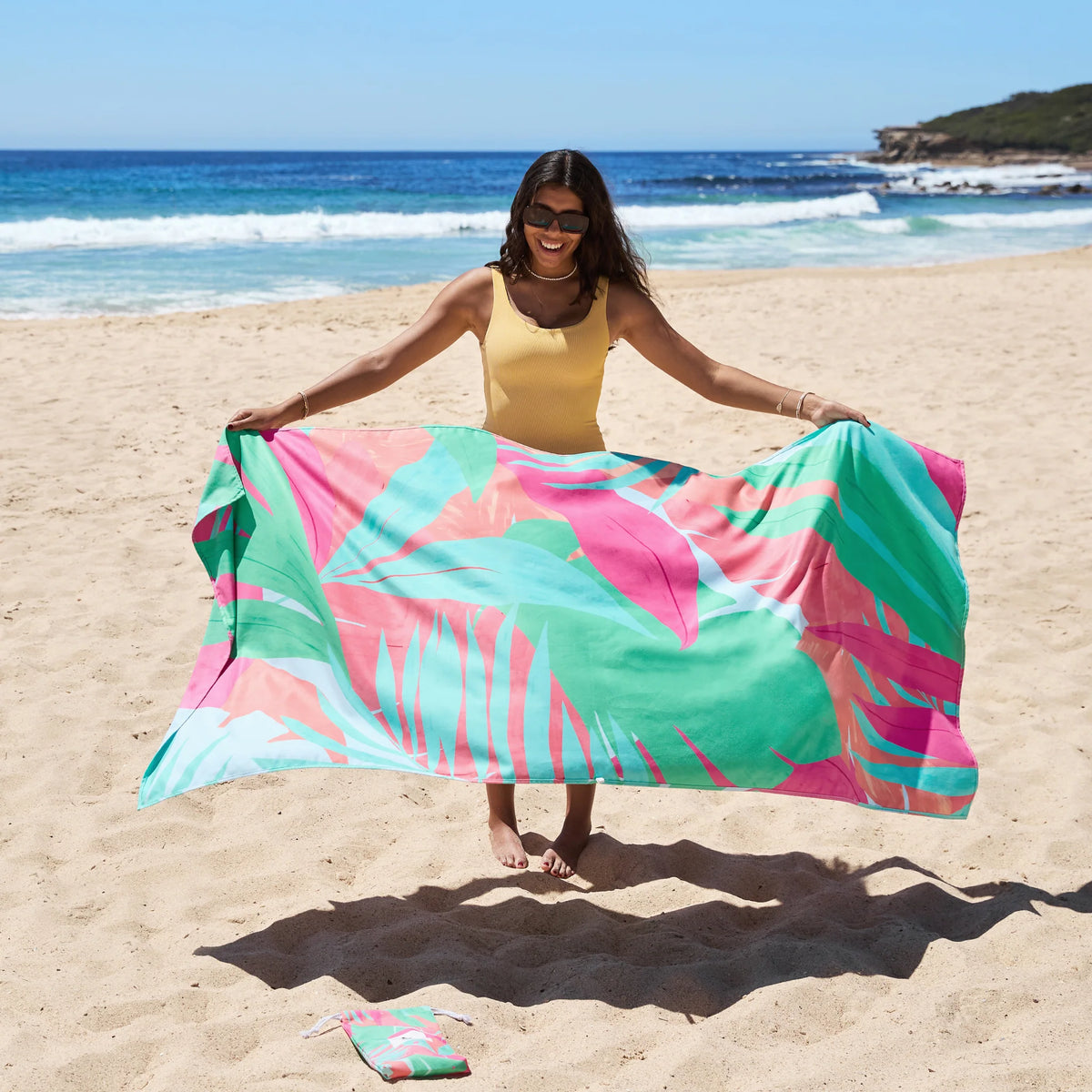 Dock & Bay Quick Dry Beach Towel Designed Collection L - Hot Tropics