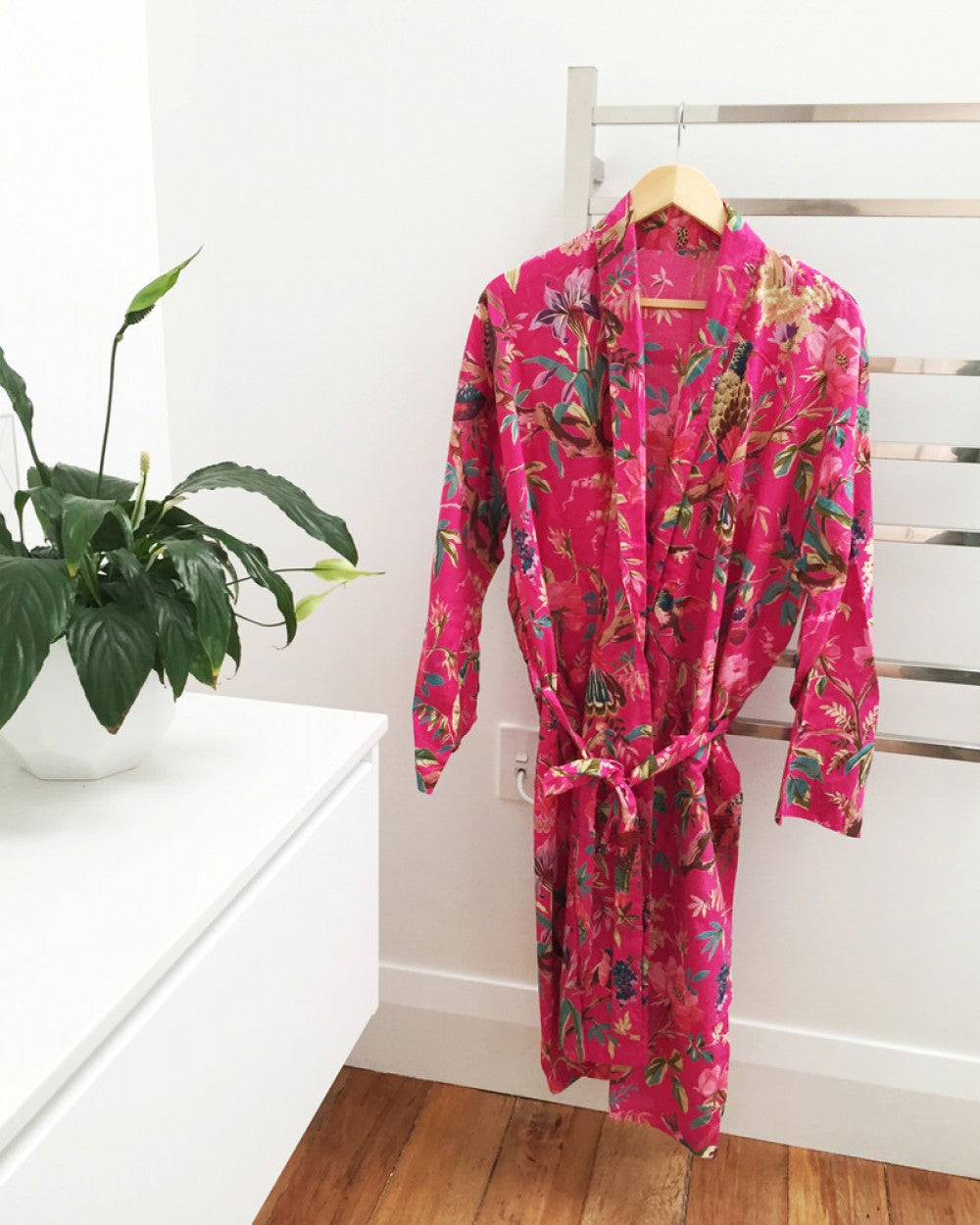 Blazing Daisy Paradise Hot Pink Velvet Kimono Robe