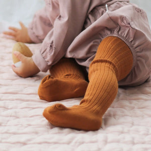 Russet Footed Stocking
